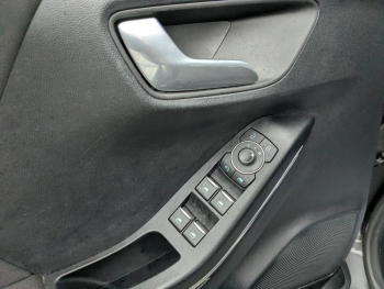 Photo 8 du bon plan FORD Puma 1.0 EcoBoost 125ch S&S mHEV ST-Line Design 2 Powershift occasion à 17900 €