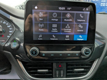 Photo 13 du bon plan FORD Puma 1.0 EcoBoost 125ch S&S mHEV ST-Line Design 2 Powershift occasion à 17900 €