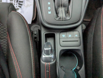 Photo 18 du bon plan FORD Puma 1.0 EcoBoost 125ch S&S mHEV ST-Line Design 2 Powershift occasion à 17900 €