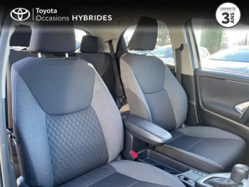 Photo 6 du bon plan TOYOTA Yaris 116h Design 5p MY22 occasion à 20980 €