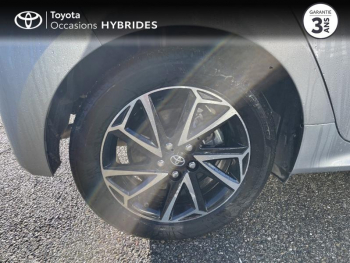 Photo 16 du bon plan TOYOTA Yaris 116h Design 5p MY22 occasion à 20980 €