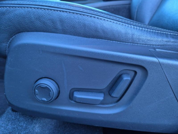 Photo 32 du bon plan VOLVO XC40 T4 Recharge 129 + 82ch Inscription Luxe DCT 7 occasion à 28390 €