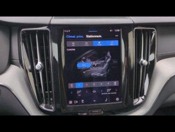 Photo 40 du bon plan VOLVO XC60 T8 AWD 310 + 145ch Polestar Engineered Geartronic occasion à 55490 €