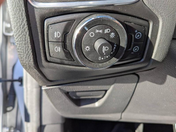 Photo 17 du bon plan FORD Focus 1.0 SCTi 125ch EcoBoost Stop&Start Titanium 4p occasion à 6990 €