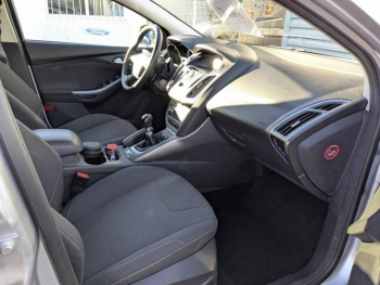 Photo 18 du bon plan FORD Focus 1.0 SCTi 125ch EcoBoost Stop&Start Titanium 4p occasion à 6990 €