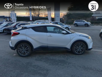 Photo 17 du bon plan TOYOTA C-HR 122h Distinctive 2WD E-CVT RC18 occasion à 16980 €