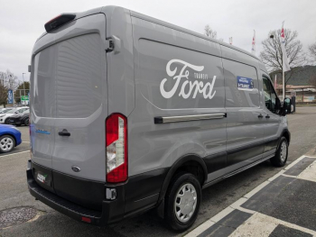 Photo 4 du bon plan FORD Transit 2T Fg VUL PE 350 L3H2 135 kW Batterie 75/68 kWh Trend Business occasion à 37453 €