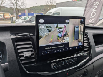 Photo 18 du bon plan FORD Transit 2T Fg VUL PE 350 L3H2 135 kW Batterie 75/68 kWh Trend Business occasion à 37453 €