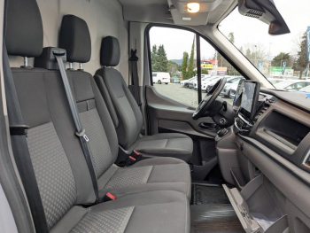 Photo 26 du bon plan FORD Transit 2T Fg VUL PE 350 L3H2 135 kW Batterie 75/68 kWh Trend Business occasion à 37453 €