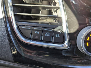 Photo 15 du bon plan FORD Transit Custom Fg VUL 290 L1H1 2.0 EcoBlue 185 S&S Sport BVA6 occasion à 31990 €