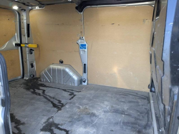 Photo 20 du bon plan FORD Transit Custom Fg VUL 290 L1H1 2.0 EcoBlue 185 S&S Sport BVA6 occasion à 31990 €