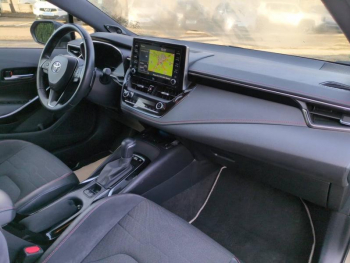 Photo 15 du bon plan TOYOTA Corolla Touring Spt 180h Collection MY20 occasion à 16900 €