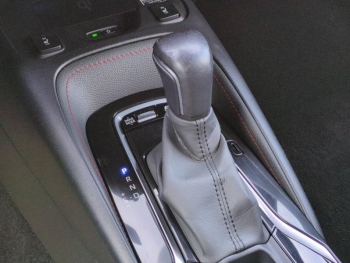 Photo 20 du bon plan TOYOTA Corolla Touring Spt 180h Collection MY20 occasion à 16900 €