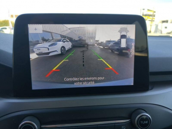 Photo 19 du bon plan FORD Focus 1.0 Flexifuel mHEV 125ch Titanium Style occasion à 17990 €