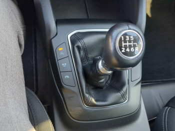 Photo 22 du bon plan FORD Focus 1.0 Flexifuel mHEV 125ch Titanium Style occasion à 17990 €