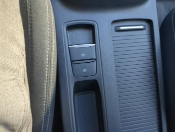 Photo 23 du bon plan FORD Focus 1.0 Flexifuel mHEV 125ch Titanium Style occasion à 17990 €