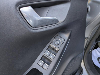 Photo 8 du bon plan FORD Puma 1.0 Flexifuel 125ch S&S mHEV ST-Line Design 2 occasion à 18700 €