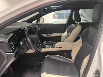 Photo 8 du bon plan LEXUS NX 350h Executive 4WD MY24 occasion à 45990 €