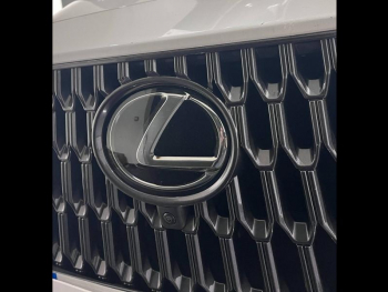 Photo 18 du bon plan LEXUS NX 350h Executive 4WD MY24 occasion à 45990 €