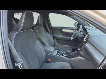 Photo 5 du bon plan VOLVO XC40 B3 163ch Ultra DCT 7 occasion à 46240 €