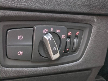 Photo 19 du bon plan BMW Série 1 116i 109ch UrbanChic 5p Euro6d-T occasion à 14900 €