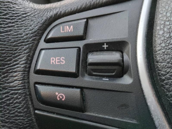 Photo 24 du bon plan BMW Série 1 116i 109ch UrbanChic 5p Euro6d-T occasion à 14900 €