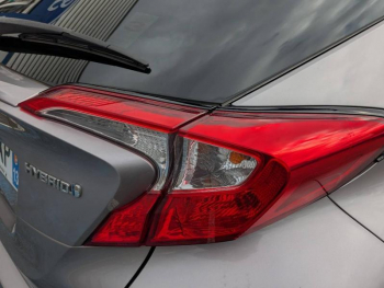 Photo 9 du bon plan TOYOTA C-HR 122h Edition 2WD E-CVT RC18 occasion à 17990 €