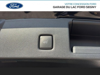 Photo 25 du bon plan FORD Kuga 2.5 Duratec 180ch Hybrid FlexiFuel ST-Line X Powershift occasion à 41490 €