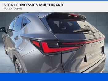 Photo 5 du bon plan LEXUS NX 450h+ F SPORT Executive 4WD MY24 occasion à 48900 €