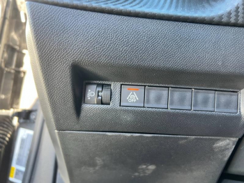 Photo 13 du bon plan PEUGEOT 2008 1.2 PureTech 130ch S&S Allure Business occasion à 12990 €