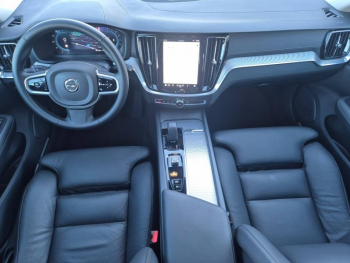 Photo 4 du bon plan VOLVO V60 B4 197ch Ultra Style Dark DCT 7 occasion à 44690 €