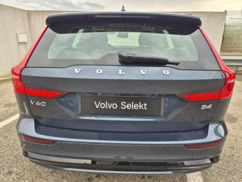 Photo 13 du bon plan VOLVO V60 B4 197ch Ultra Style Dark DCT 7 occasion à 44690 €