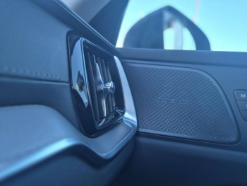 Photo 21 du bon plan VOLVO V60 B4 197ch Ultra Style Dark DCT 7 occasion à 44690 €