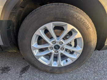 Photo 9 du bon plan FORD Kuga 2.5 Duratec 180ch Hybrid FlexiFuel Titanium Business Powershift occasion à 29990 €