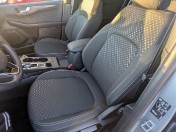 Photo 10 du bon plan FORD Kuga 2.5 Duratec 180ch Hybrid FlexiFuel Titanium Business Powershift occasion à 29990 €