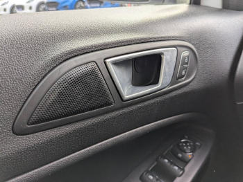 Photo 18 du bon plan FORD EcoSport 1.0 EcoBoost 125ch Active 6cv KIT BIO MOTORS ETHANOL occasion à 19423 €