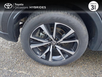 Photo 16 du bon plan TOYOTA C-HR 1.8 Hybride 140ch Design NG23 occasion à 29990 €