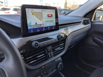 Photo 16 du bon plan FORD Kuga 2.5 Duratec 190ch FHEV E85 Titanium BVA occasion à 22990 €