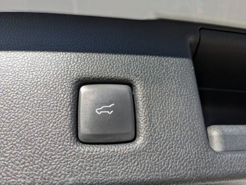 Photo 20 du bon plan FORD Kuga 2.5 Duratec 190ch FHEV E85 Titanium BVA occasion à 22990 €