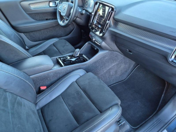 Photo 17 du bon plan VOLVO XC40 T5 Recharge 180 + 82ch R-Design DCT 7 occasion à 31990 €