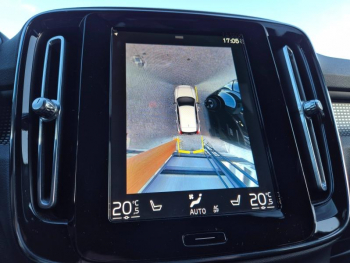 Photo 22 du bon plan VOLVO XC40 T5 Recharge 180 + 82ch R-Design DCT 7 occasion à 31990 €