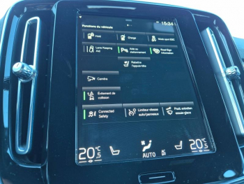 Photo 24 du bon plan VOLVO XC40 T5 Recharge 180 + 82ch R-Design DCT 7 occasion à 31990 €
