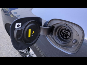 Photo 22 du bon plan VOLVO XC60 T6 Hybride Rechargeable 253 + 145ch Plus Style Chrome Geartronic 8 AWD occasion à 52900 €