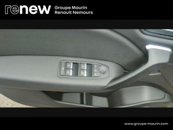 Photo 18 du bon plan RENAULT Captur 1.6 E-Tech hybride 145ch Intens -21 occasion à 16290 €