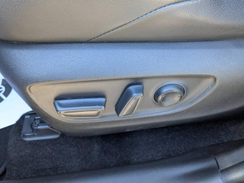 Photo 16 du bon plan TOYOTA RAV4 Hybride Rechargeable 306ch Collection AWD occasion à 34990 €