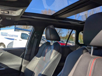 Photo 17 du bon plan TOYOTA RAV4 Hybride Rechargeable 306ch Collection AWD occasion à 34990 €