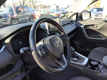 Photo 19 du bon plan TOYOTA RAV4 Hybride Rechargeable 306ch Collection AWD occasion à 34990 €