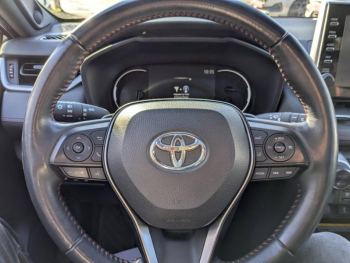 Photo 20 du bon plan TOYOTA RAV4 Hybride Rechargeable 306ch Collection AWD occasion à 34990 €
