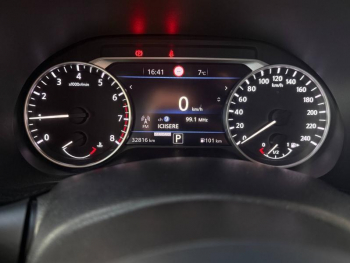 Photo 14 du bon plan NISSAN Juke 1.0 DIG-T 114ch Tekna DCT 2021 occasion à 18490 €