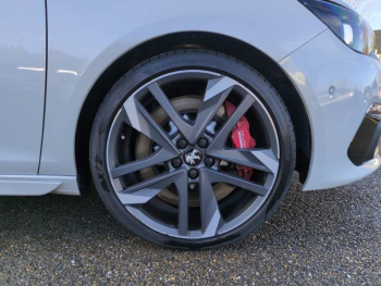 Photo 13 du bon plan PEUGEOT 308 1.6 THP 270ch S&S GTi by Peugeot Sport occasion à 19500 €